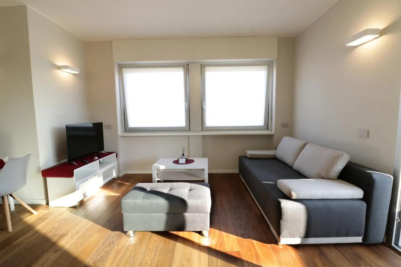 Aparthotel Isola Milan