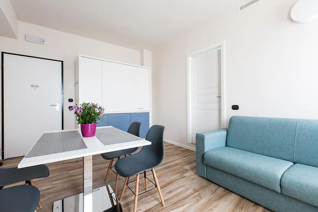 **  Aparthotel Isola Милан Италия